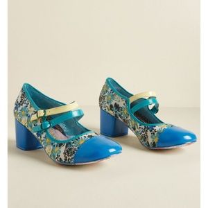 ModCloth Floral Heels (size 8)